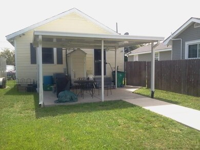 NICE PAVED WALKWAY TO SHED