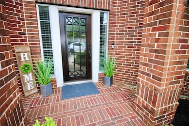 2520 Garnetfield Ln, Friendswood, TX 77546 - photo 2