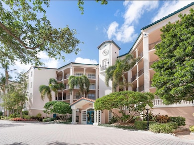 5440 Eagles Point Cir unit 405, Sarasota, FL 34231 - photo 2