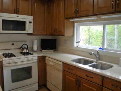 8 Jake Dr, Nashua, NH 03063 - photo 3