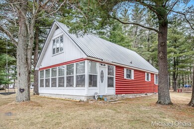 1556EJamesSt-28
