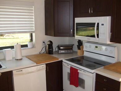 9127 Bedford Dr, Boca Raton, FL 33434 - photo 4