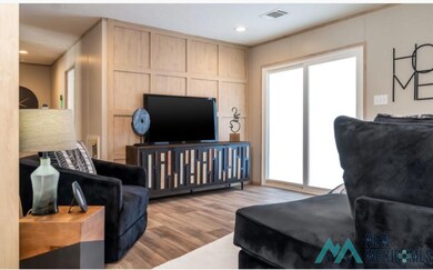 1014 Butternut St, Carlsbad, NM 88220 - photo 5