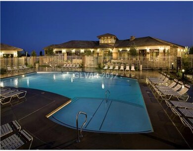 Swimming Pool/Hot Tub/Sauna.