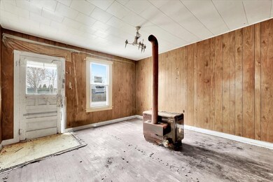 313 E Overton St, Tuscola, IL 61953 - photo 6