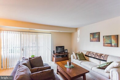 200 Park Terrace Ct SE unit 11, Vienna, VA 22180 - photo 4