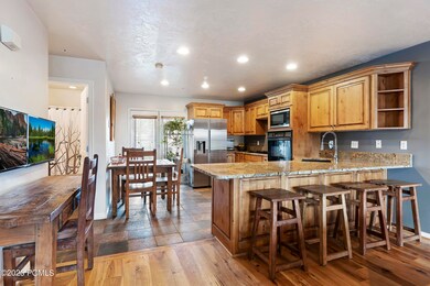 004_Kitchen