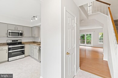 15772 Widewater Dr, Dumfries, VA 22025 - photo 3