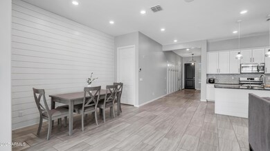 1104 E Tekoa Ave Interior-3