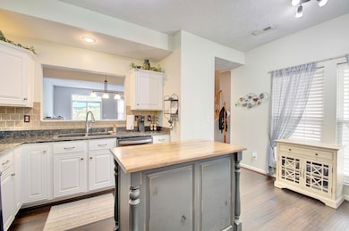 368 Shadow Ridge Dr unit 24B, Highland Heights, KY 41076 - photo 5