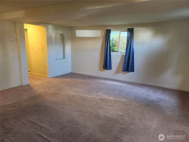 1027 5th St unit 1/2, Bremerton, WA 98337 - photo 4