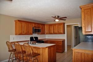 1718 Daly Dr, Harrison, AR 72601 - photo 6