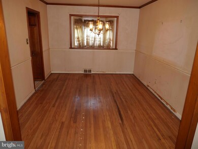 2404 Hillcrest Rd, Drexel Hill, PA 19026 - photo 4