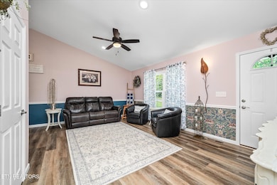 838 Dulog Trail, Jamestown, TN 38556 - photo 6