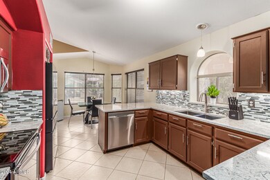 2323 E Willow Wick Rd, Gilbert, AZ 85296 - photo 4