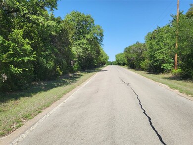 24044 Stonewood Dr, Whitney, TX 76692 - photo 3