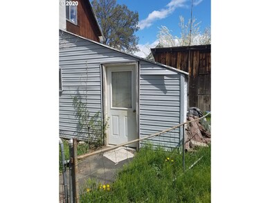 165 E Record St, Halfway, OR 97834 - photo 2