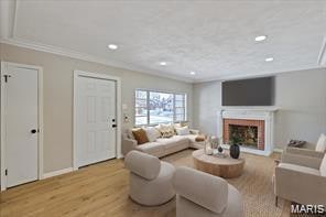 6902 Ira Ave, Saint Louis, MO 63121 - photo 2