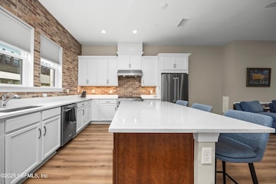 1610 Lang Ct, Jacksonville, FL 32207 - photo 6