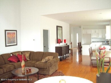 Insignia 24 Living