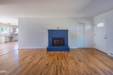 240 NE 10th ct
