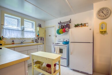 12 School St, Gorham, NH 03581 - photo 4