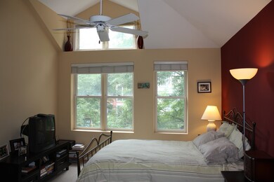 2851 N Southport Ave unit C, Chicago, IL 60657 - photo 4