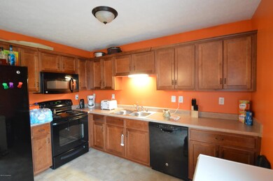 434 Gentry Ln, Mount Washington, KY 40047 - photo 3