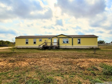 2072 County Road 421, Stockdale, TX 78160 - photo 2