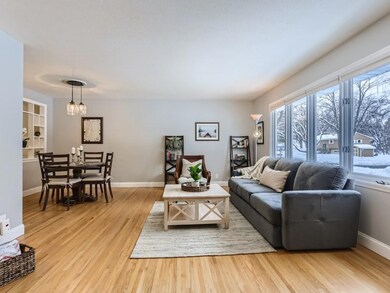 14921 Belvoir Dr, Minnetonka, MN 55345 - photo 5