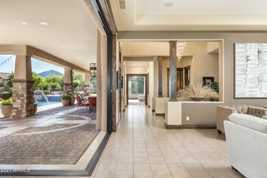 Exterior Camelback
