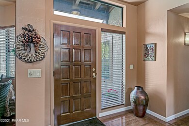 004_Bright Entry