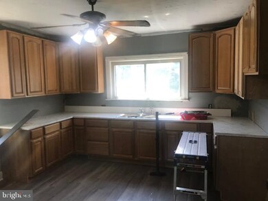 320 E Liberty St, Chambersburg, PA 17201 - photo 3