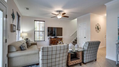 1ST FLR FAMILY ROOM