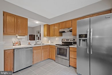 15 Sky Blue Ct, Germantown, MD 20874 - photo 5