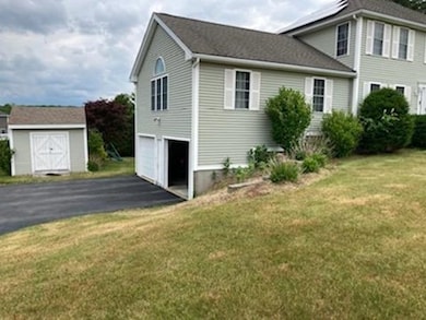 5 Jonathan Cir, Rutland, MA 01543 - photo 2