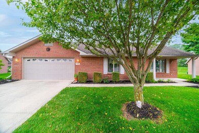 678 Wood Run Dr unit 51, Marysville, OH 43040 - photo 2