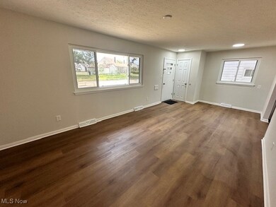 30115 Regent Rd, Wickliffe, OH 44092 - photo 7