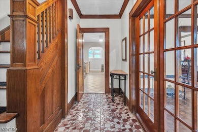 90 Mountain View Place, Newark, NJ 07106 - photo 2