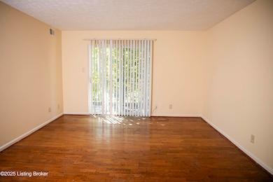 1119 La Fontenay Ct unit 1119, Louisville, KY 40223 - photo 4