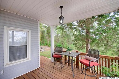 553 SE Farmingdale Road, Huntsville, AL 35803