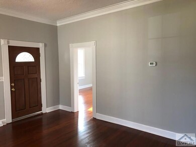 446 Spring St, Commerce, GA 30529 - photo 4