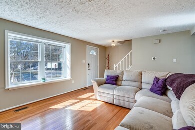 6011 Tree Swallow Ct, Columbia, MD 21044 - photo 4