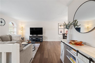 75 Fawnvue Dr, Mc Kees Rocks, PA 15136 - photo 6