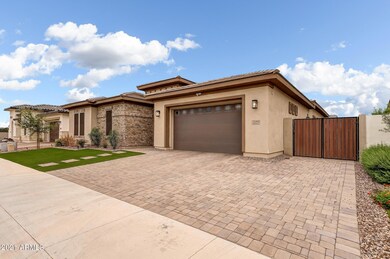 102-FrontRight_Exterior