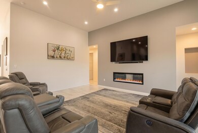 1540 Hillside Dr, Los Lunas, NM 87031 - photo 4