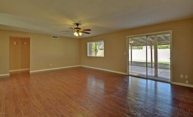 Living Room (1)