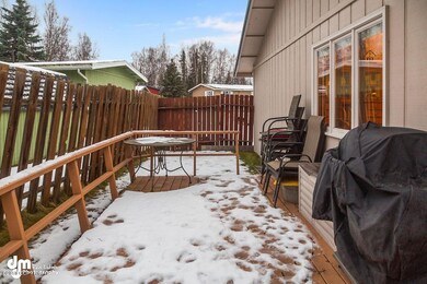 Deck_DMD_6693-SMALL