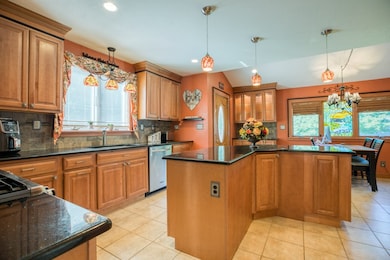 347 Miller St, Ludlow, MA 01056 - photo 6