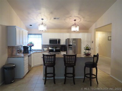 3723 S 194th East Ave, Broken Arrow, OK 74014 - photo 6